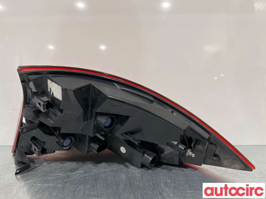 Baklykt venstre til Porsche Cayenne 2010-2017 (92A) (92A) (PORSCHE|95863109502|89097747|95863109504)