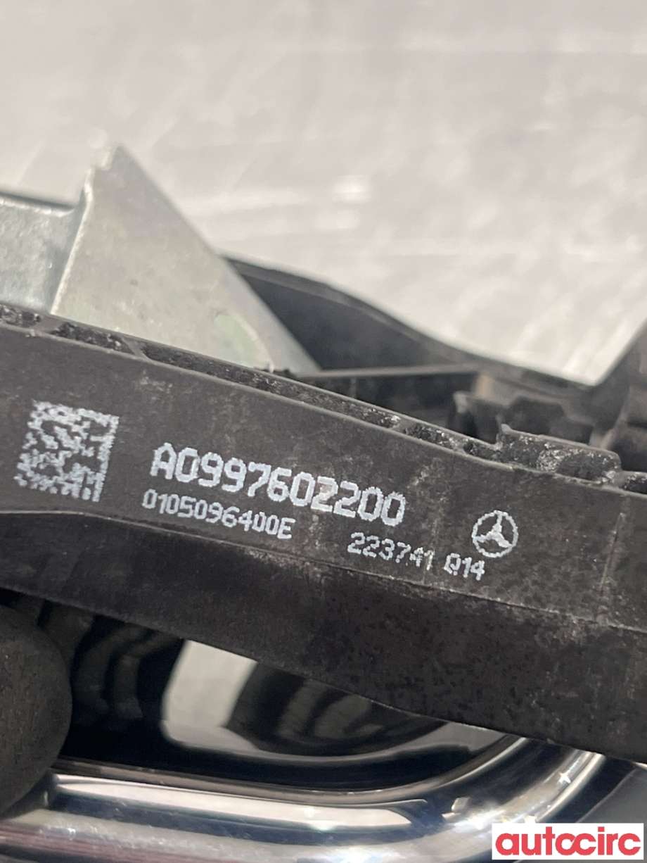 Dørhåndtak utv høyre bak til Mercedes EQC 2019-->>  (MERCEDES|A0997602001||A0997602200)