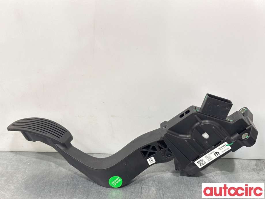 Pedal gass til Fiat 500 2021-->> (FIAT|52137955|20330654|00521379550)