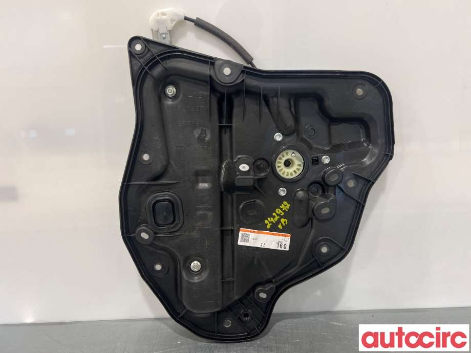 Ruteheis til Mazda CX-3, 2015-2022 (MAZDA|D09L-72-97XB)