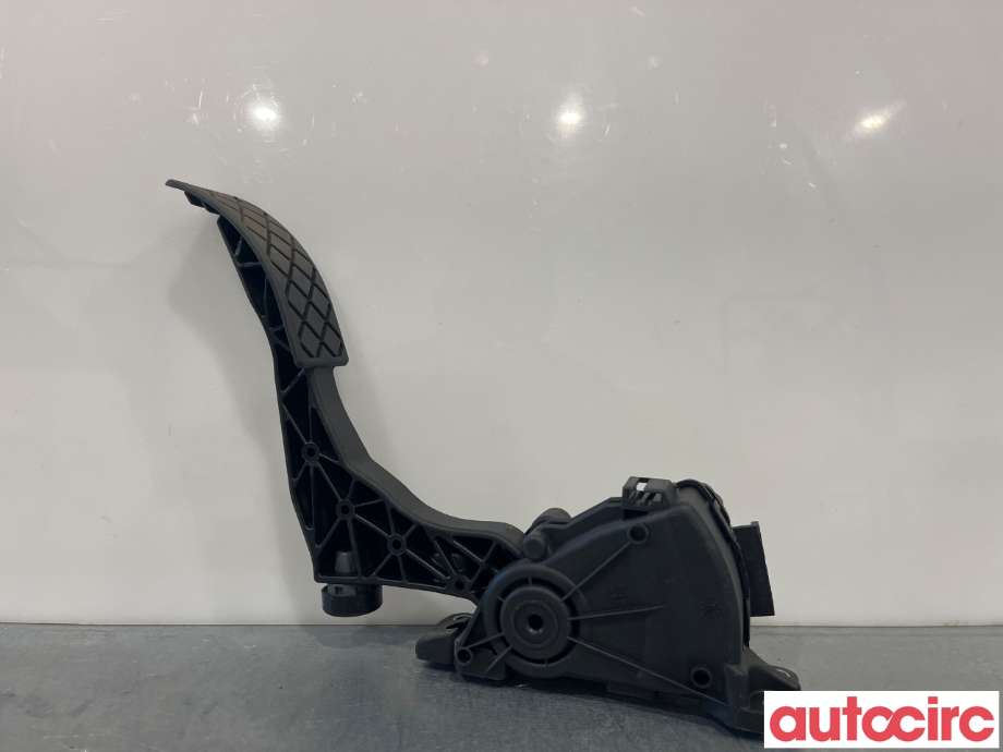 Pedal gass til VW Amarok 2010-2016 (Type I, Fase 1) (VOLKSWAGEN|6Q1723503P)
