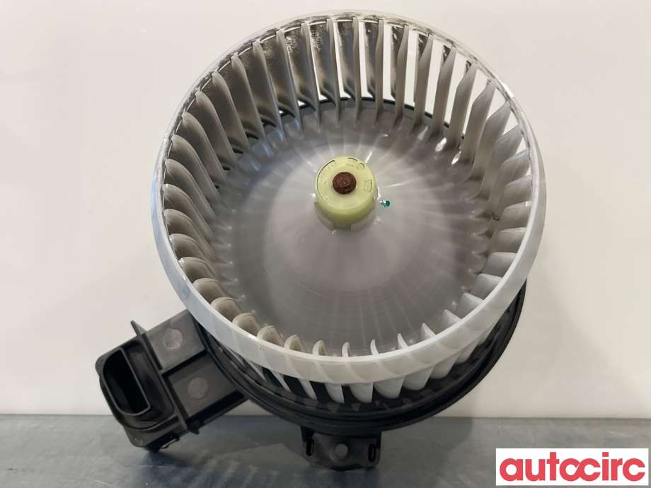 Varmeapparat motor til Toyota Hilux 2016-2020  (TOYOTA|871030K500|)