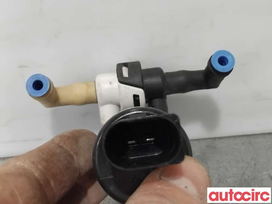 Spylerpumpe foran til Jeep Wrangler 2007-->> (Type III)  (JEEP|68310928AA|)