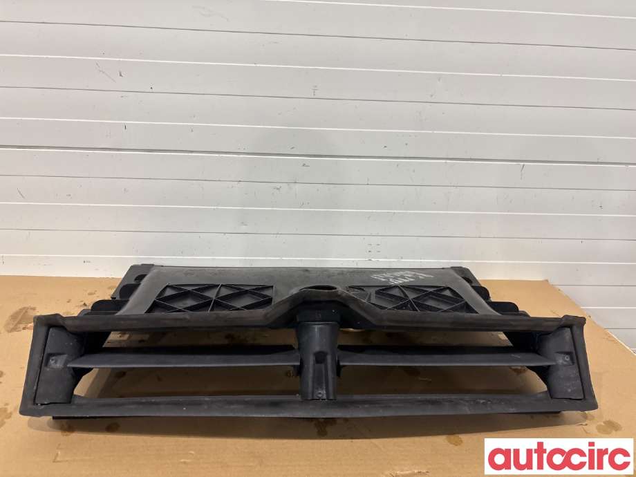 Diverse deler til Tesla Model 3, 2018-2023 (Fase 1) (TESLA|1559787-00-A)