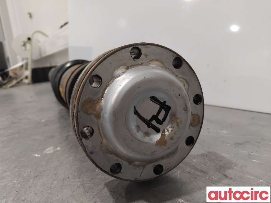 Mellomaksel til Jeep Wrangler 2007-->> (Type III)  (JEEP|68408638AB|)