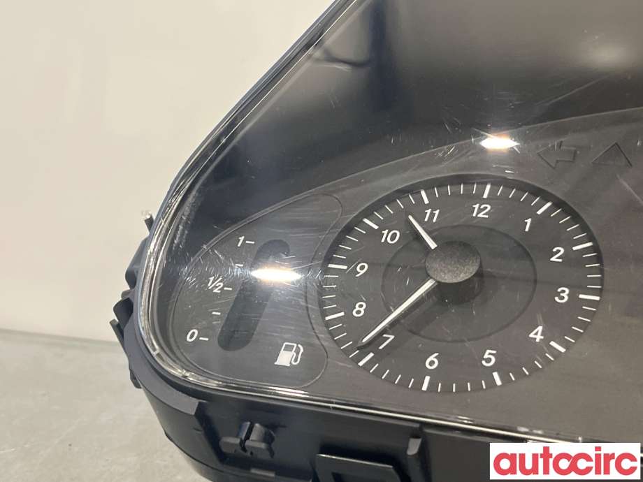 Instrumentpanel til Mercedes E-Klasse 2002-2006 (Fase 1) (W211) (W211) (MERCEDES|A2115408747)