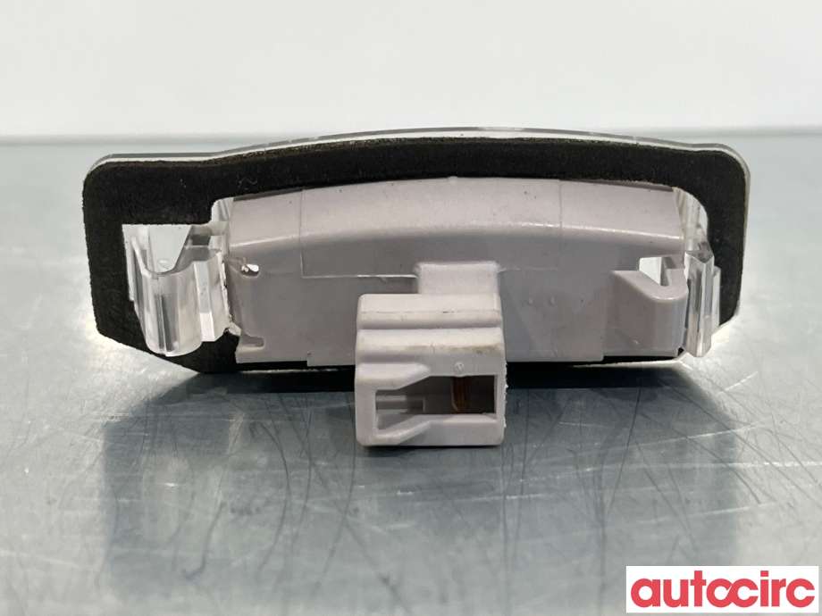 Skiltlys til Mitsubishi Outlander 2012-2015 (Type III, Fase 1)  (MITSUBISHI|8341A009)
