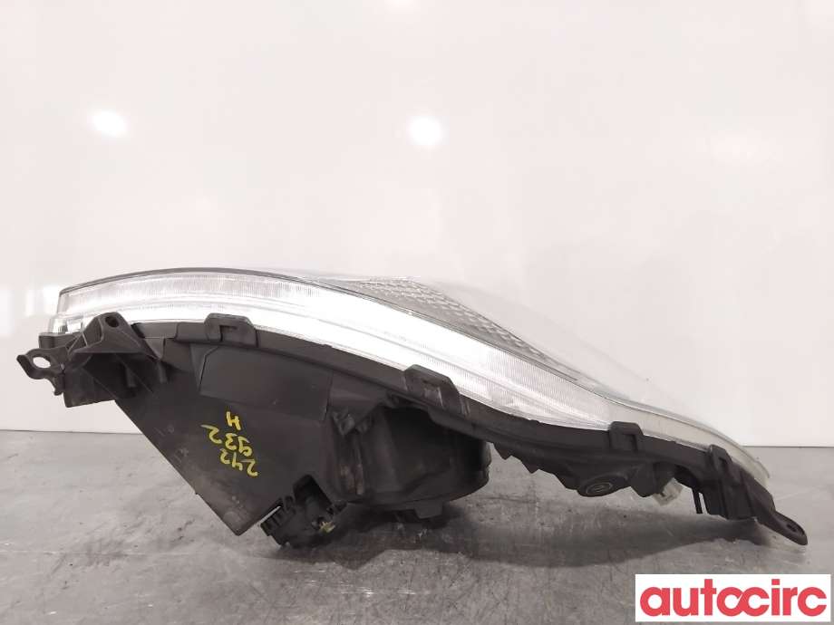 Frontlykt høyre halogen til Toyota Prius 2004-2009 (Type II) (COMBI) (COMBI) (TOYOTA|8113047181|)