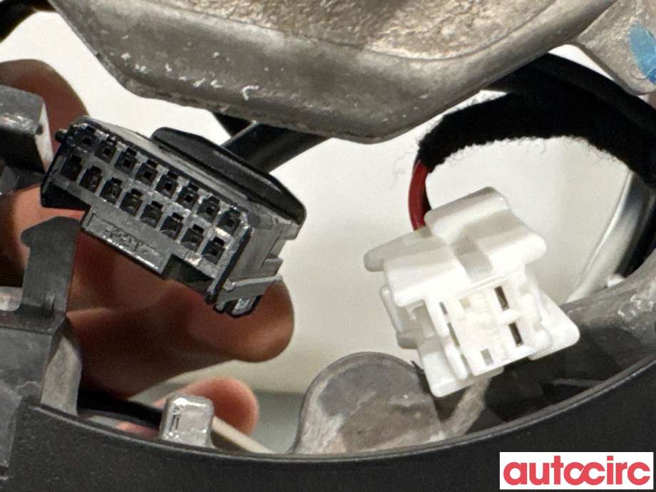 Ratt til Renault Zoe 2013-2019 (Fase 1)  (RENAULT|484006274R|34268123D)