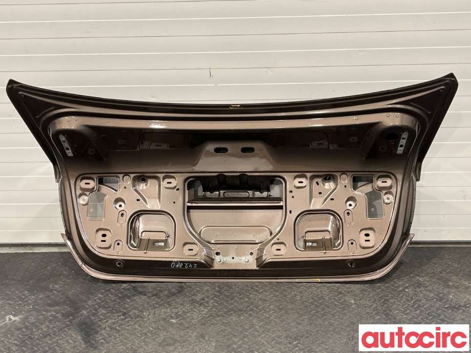 Bakluke sedan til VW Jetta 2011-->> (VOLKSWAGEN|5C6827025A)