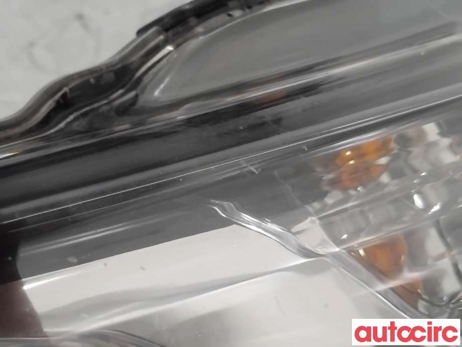 Frontlykt høyre xenon til Mitsubishi Outlander 2012-2015 (Type III, Fase 1)  (MITSUBISHI|8301C204|)