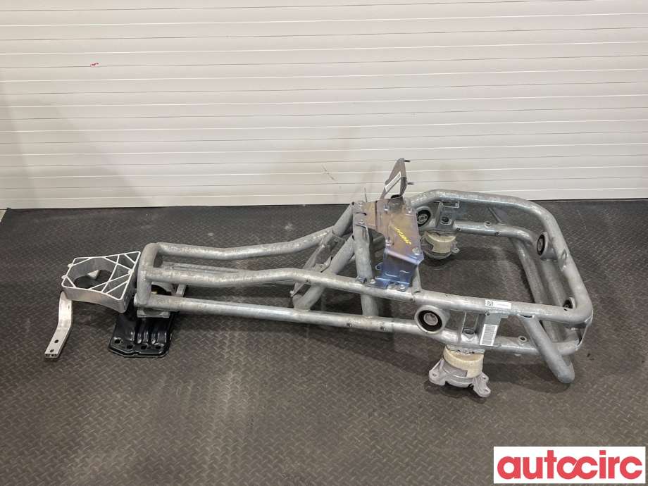 Travers foran hoved til Mercedes EQC 2019-->>  (MERCEDES|A2936201000)