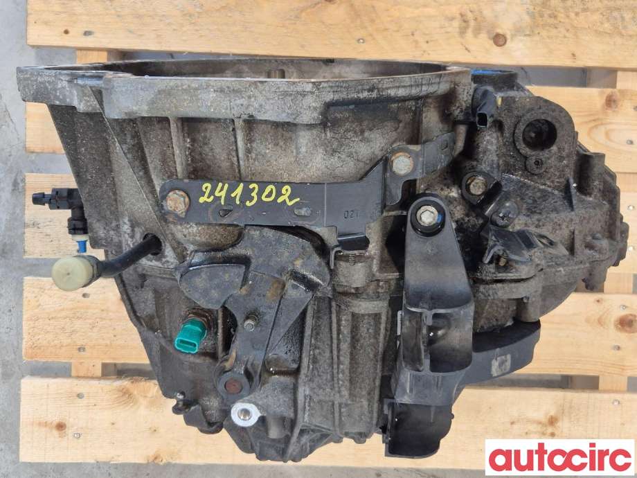 Girkasse manuell 6-trinn til Opel Vivaro B 2014-2019  (OPEL|95522481|M73|93453891)