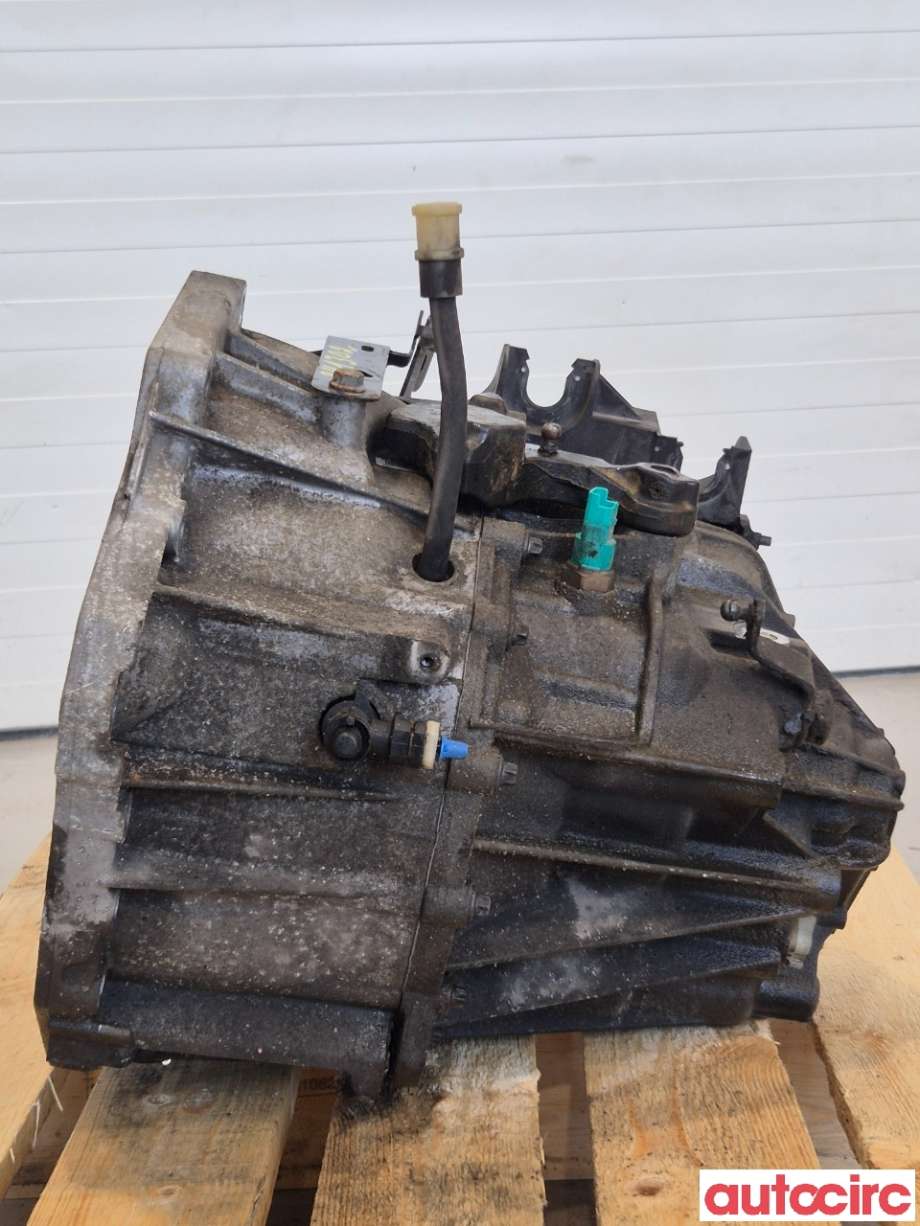 Girkasse manuell 6-trinn til Opel Vivaro B 2014-2019  (OPEL|95522481|M73|93453891)