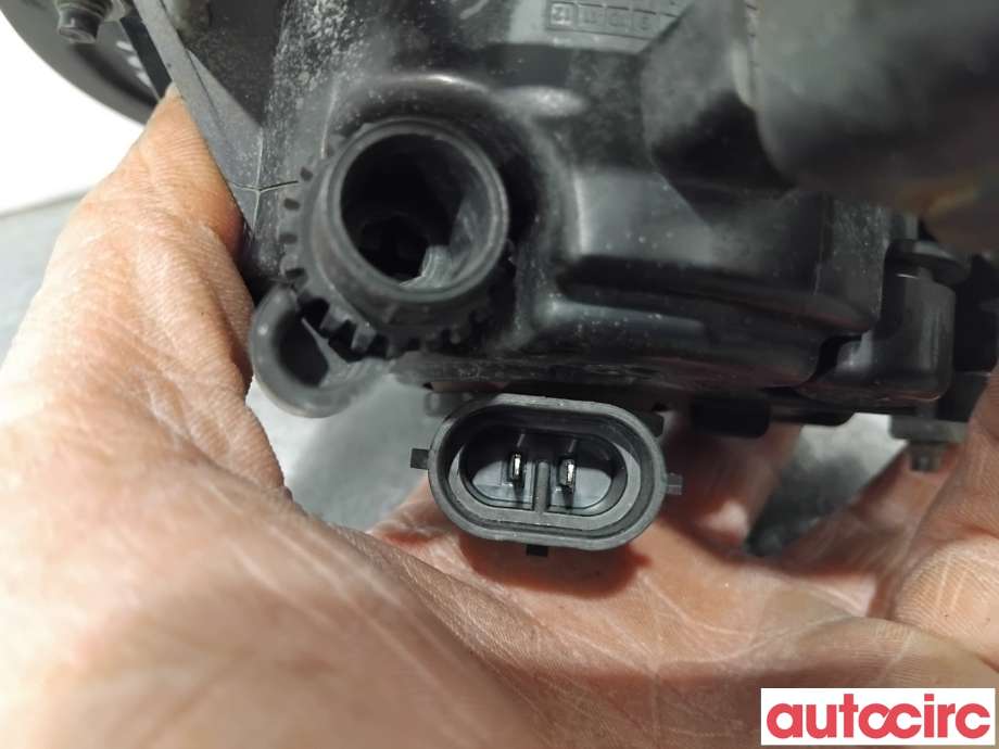 Tåkelykt venstre foran til Nissan X-Trail 2002-2007 (T30) (T30) (NISSAN|2615589929|89203571|2815589905)