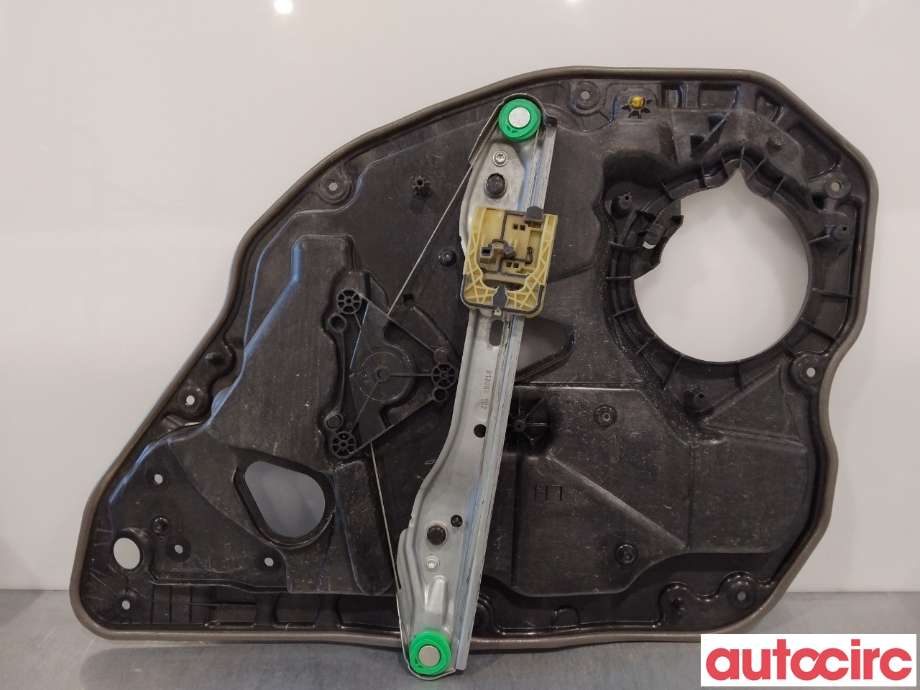 Ruteheis til Volvo V70 2007-2013 (Type III, Fase 1)  (VOLVO|30784511|)