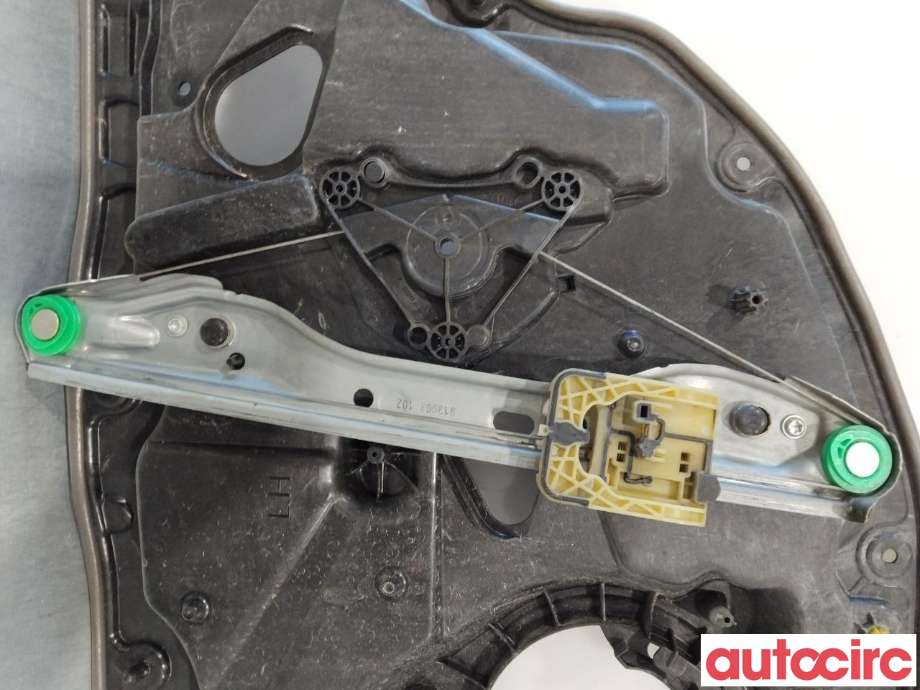 Ruteheis til Volvo V70 2007-2013 (Type III, Fase 1)  (VOLVO|30784511|)