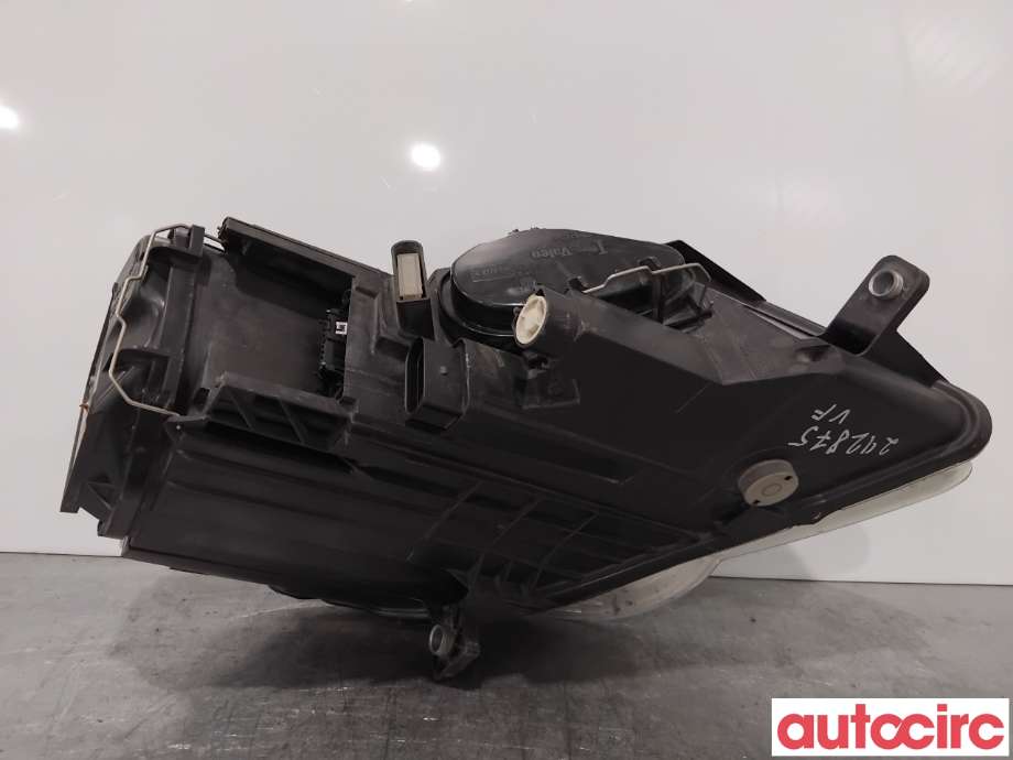 Frontlykt venstre xenon til VW Passat 2005-2010 (B6) (B6) (VOLKSWAGEN|3C0941753K|89315530|3C0941751K)