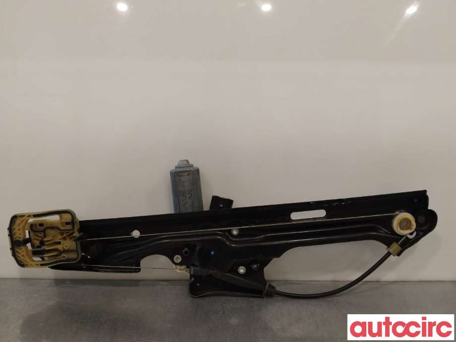 Ruteheis høyre bak til BMW X3 2010-2017 (F25) (F25) (BMW|67627322748||7322748)