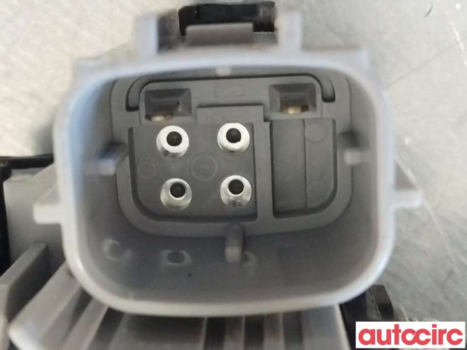 Ruteheis høyre foran til Nissan Leaf 2011-2017 (Type I)  (NISSAN|807313NA0A||807313NA0B)