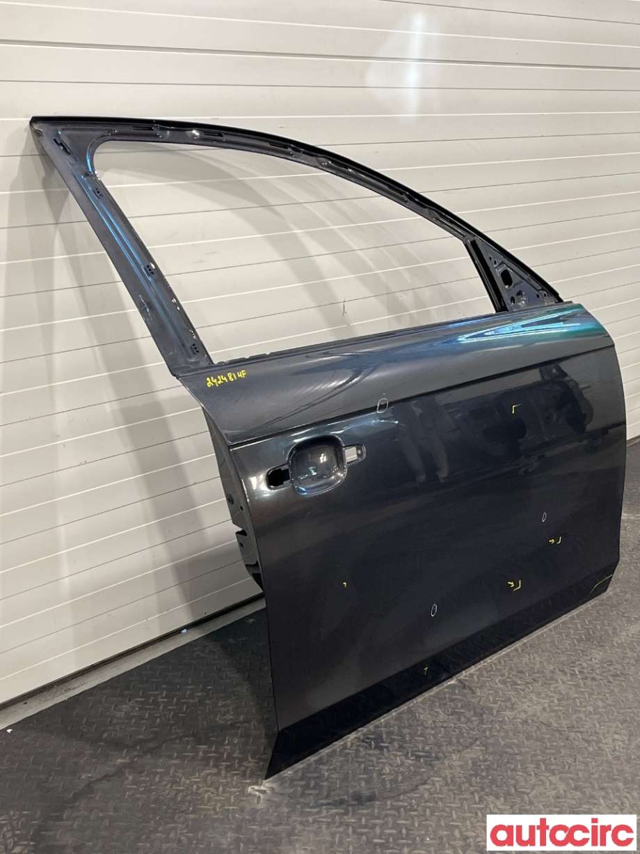 Dør høyre foran til Audi A4 2007-2014 (Type IV) (B8) (B8) (AUDI|8K0831052J)