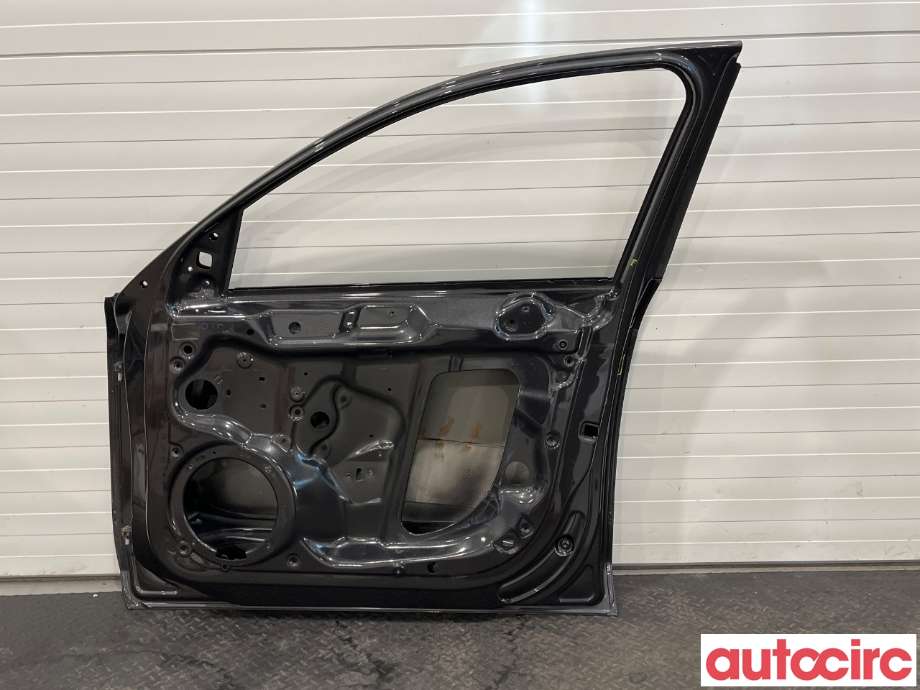 Dør høyre foran til Audi A4 2007-2014 (Type IV) (B8) (B8) (AUDI|8K0831052J)