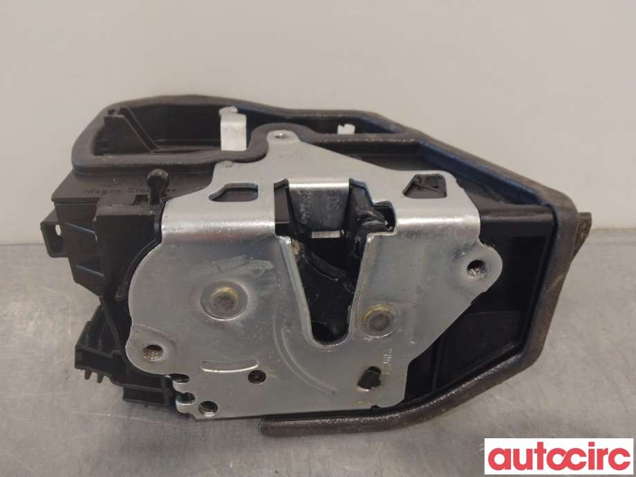 Låsekasse høyre bak til BMW X3 2010-2017 (F25) (F25) (BMW|51227318418|7318418)