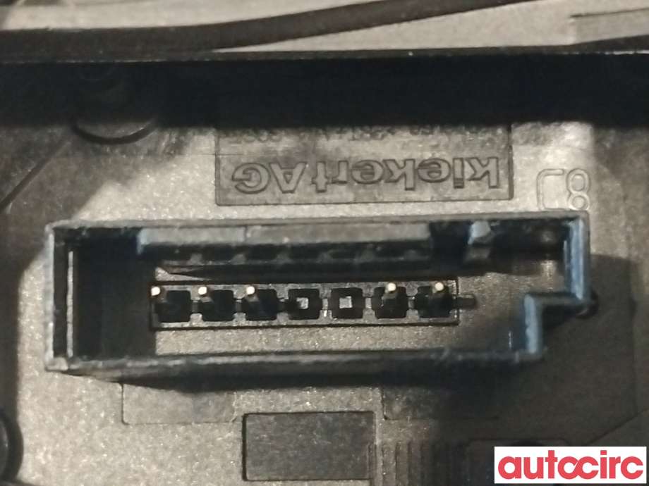 Låsekasse høyre foran til BMW X3 2010-2017 (F25) (F25) (BMW|51217202146||7318424)