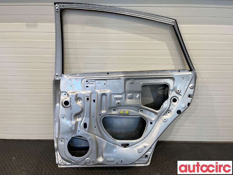 Dør høyre bak til Toyota Prius 2004-2009 (Type II) (COMBI) (COMBI) (TOYOTA|6700347040|)