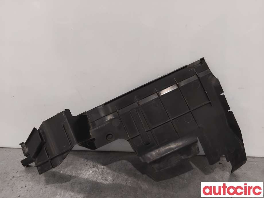 Diverse deler til Audi A8 2003-2010 (Type II) (AUDI|4E0121284K|)