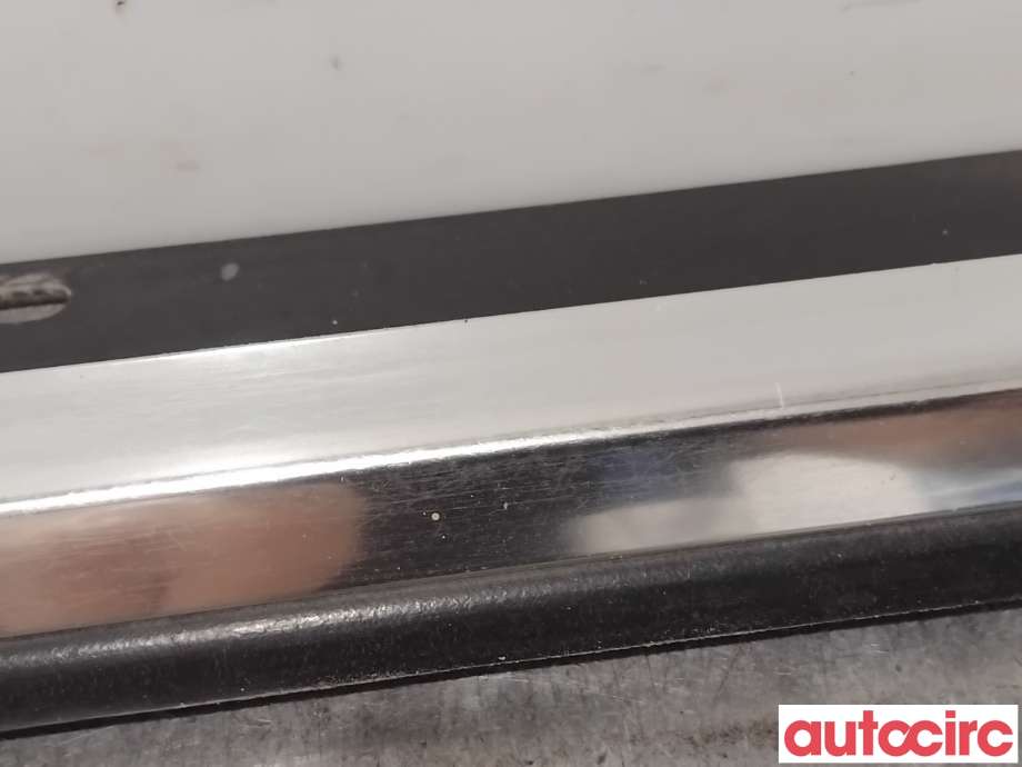 Lister til Audi A8 2003-2010 (Type II) (AUDI|4E0853764G|)