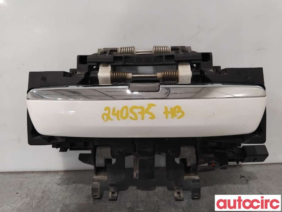 Dørhåndtak utv høyre bak til Audi A8, 2003-2010 (Type II)  (AUDI|4E0839205G)