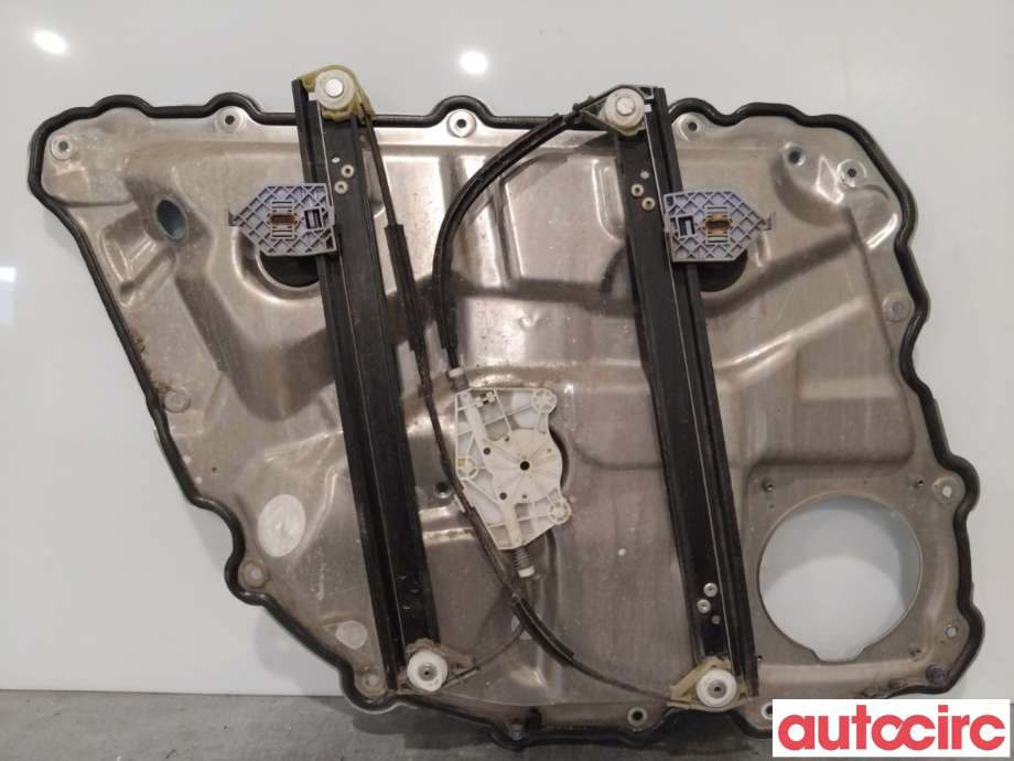 Ruteheis til Audi A8 2003-2010 (Type II) (AUDI|4E0839462C|)