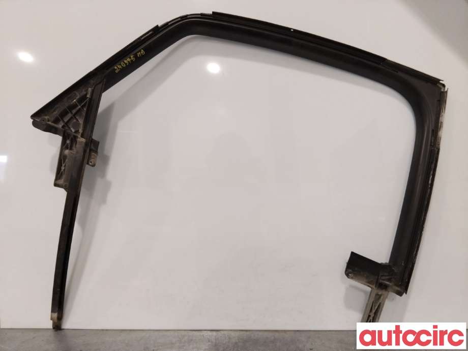Diverse deler til Audi A8, 2003-2010 (Type II)  (AUDI|4E0837630H)