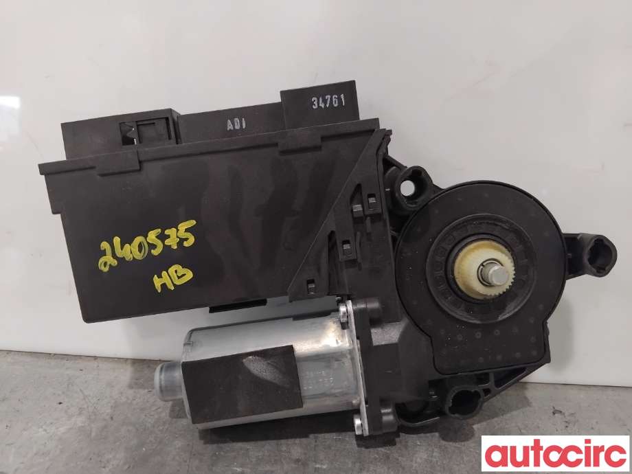 Ruteheis høyre bak til Audi A8 2003-2010 (Type II) (AUDI|4E0959802D|982738-109)
