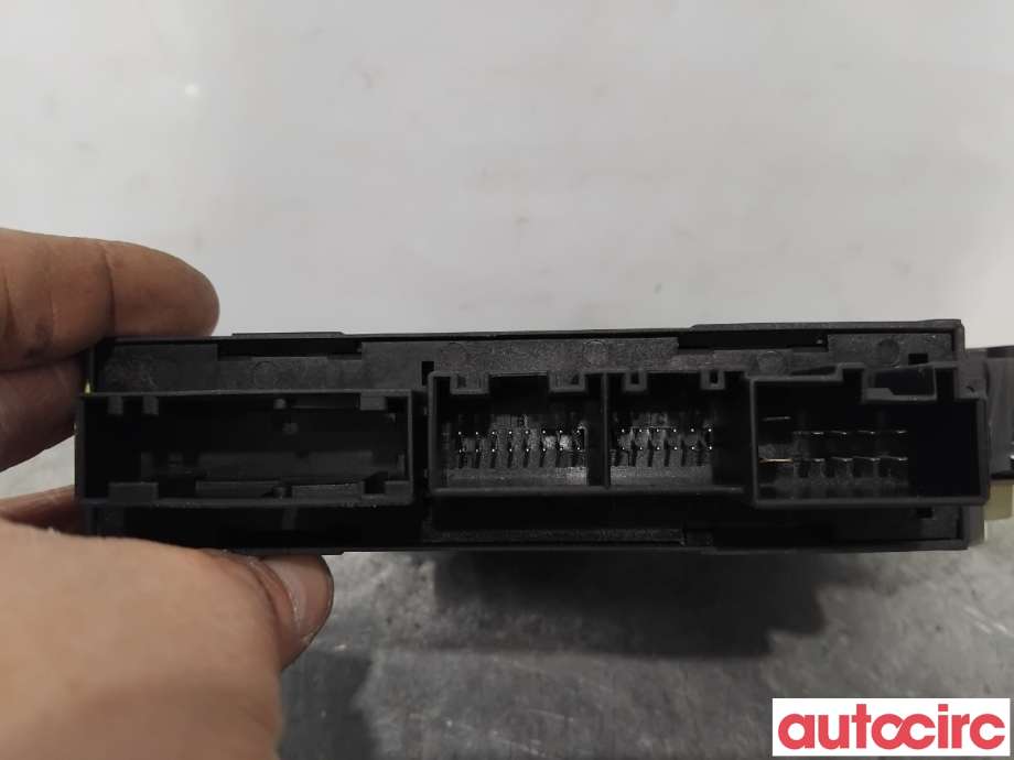 Ruteheis høyre bak til Audi A8 2003-2010 (Type II) (AUDI|4E0959802D|982738-109)