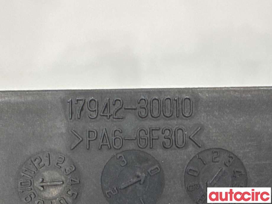 Diverse deler til Toyota Hiace 2007-2012 (Fase 3) (TOYOTA|1794230010||17942-30010)