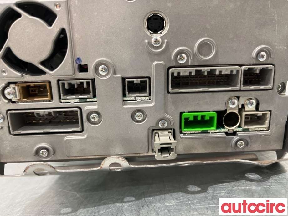 Bilstereo navigasjon til Citroën C-Crosser 2007-2012  (CITROEN|6574P0|8750A139|1608124480)