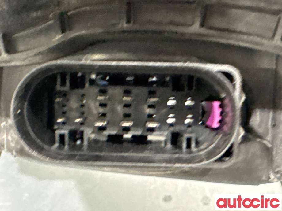 Frontlykt høyre halogen til Ford Mondeo 2011-2014 (Type IV, Fase 2) (FORD|1811624||7S71-13K060-BC)