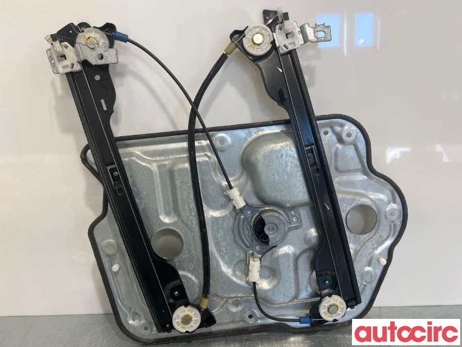 Ruteheis høyre foran til Nissan Qashqai 2010-2014 (Type I, Fase 2)  (NISSAN|80770JD00A|)