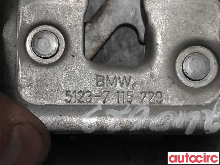 Panserlås til BMW 3-Serie 2005-2011 (E90/E91/E92/E93) (E90/E91/E92/E93) (BMW|51237008755||5123-7115229)