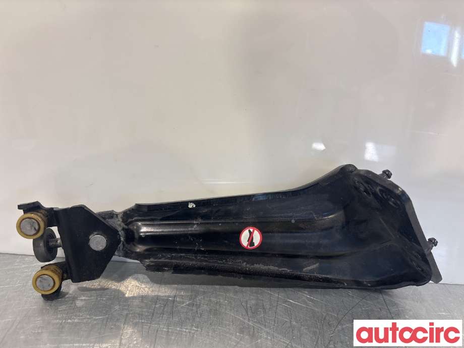 Diverse deler til Peugeot Partner 2019-->> (Type III)  (PEUGEOT|9816964880|)