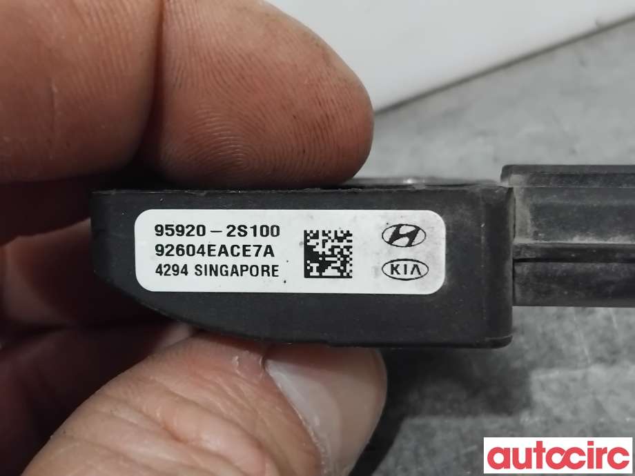 Airbag sensor venstre til Kia Sportage 2010-2016 (Type III)  (KIA|959202S000||95920-2S000)