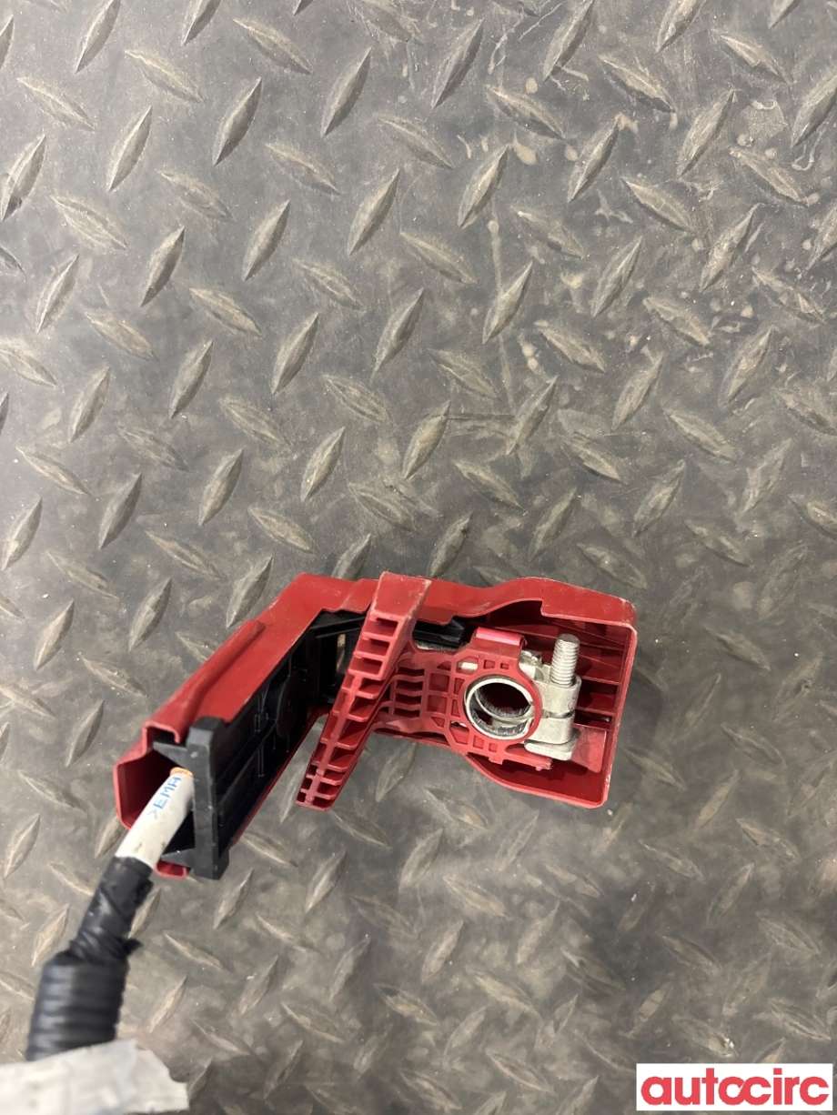 Kabel høy volt (HV) hybrid til Toyota Yaris 2014-2020 (Type III, Fase 2) (TOYOTA|821640D010|)