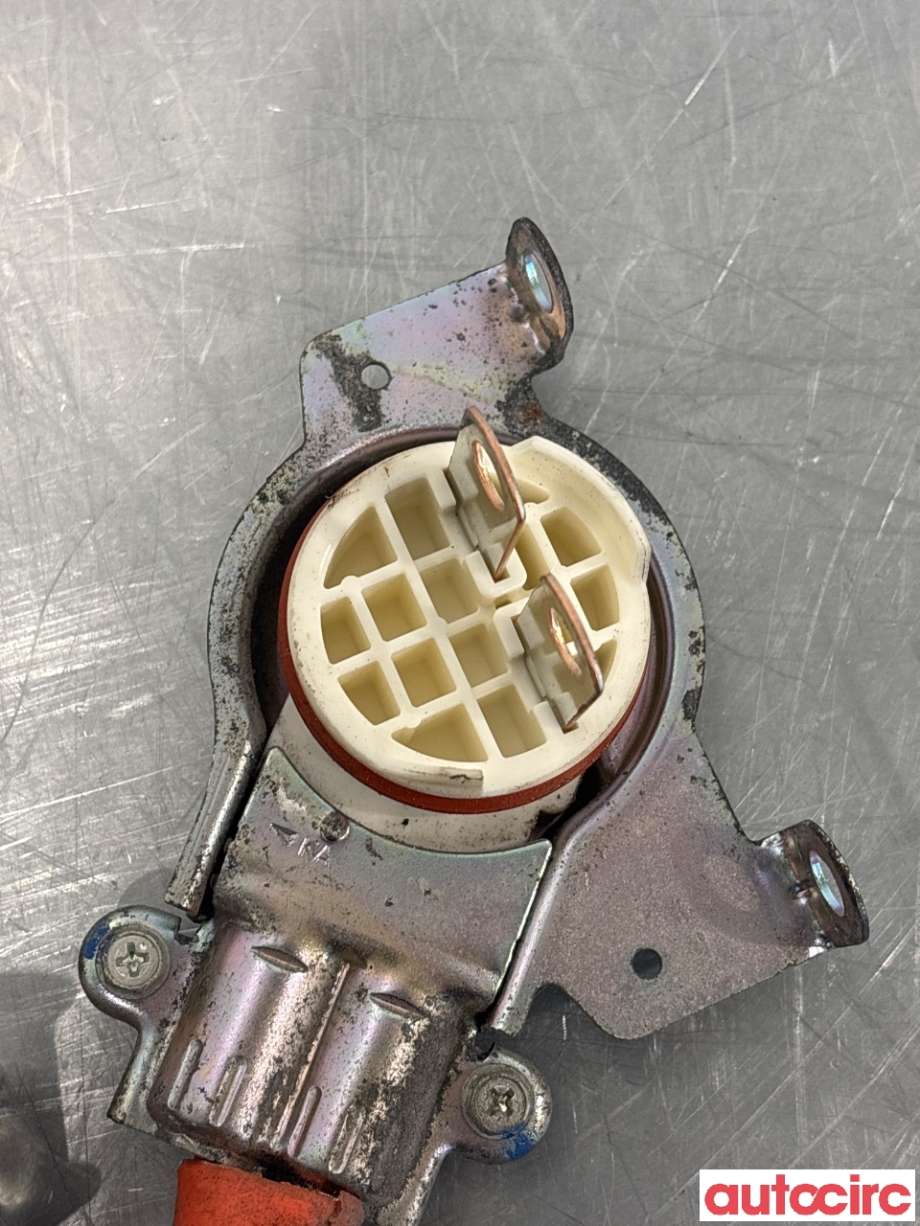 Kabel høy volt (HV) hybrid til Toyota Yaris 2014-2020 (Type III, Fase 2)  (TOYOTA|821220D090|)