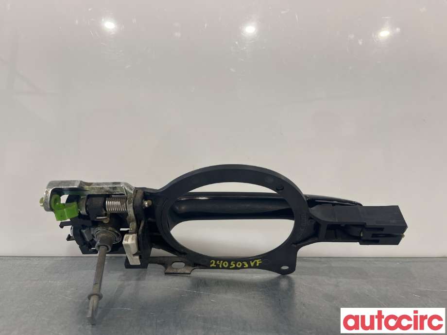 Dørhåndtak utv venstre foran til Mitsubishi Outlander 2010-2012 (Type II, Fase 2)  (MITSUBISHI|5716A013XA|)