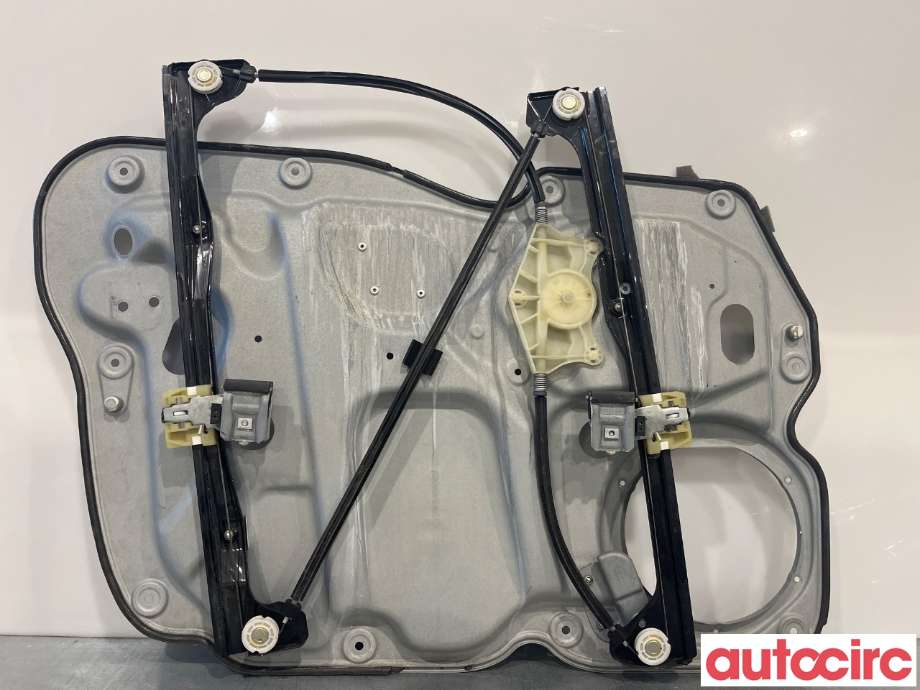 Ruteheis til VW Caddy 2010-2015 (Type III, Fase 2)  (VOLKSWAGEN|2K1837730L|2K1837752KD2)