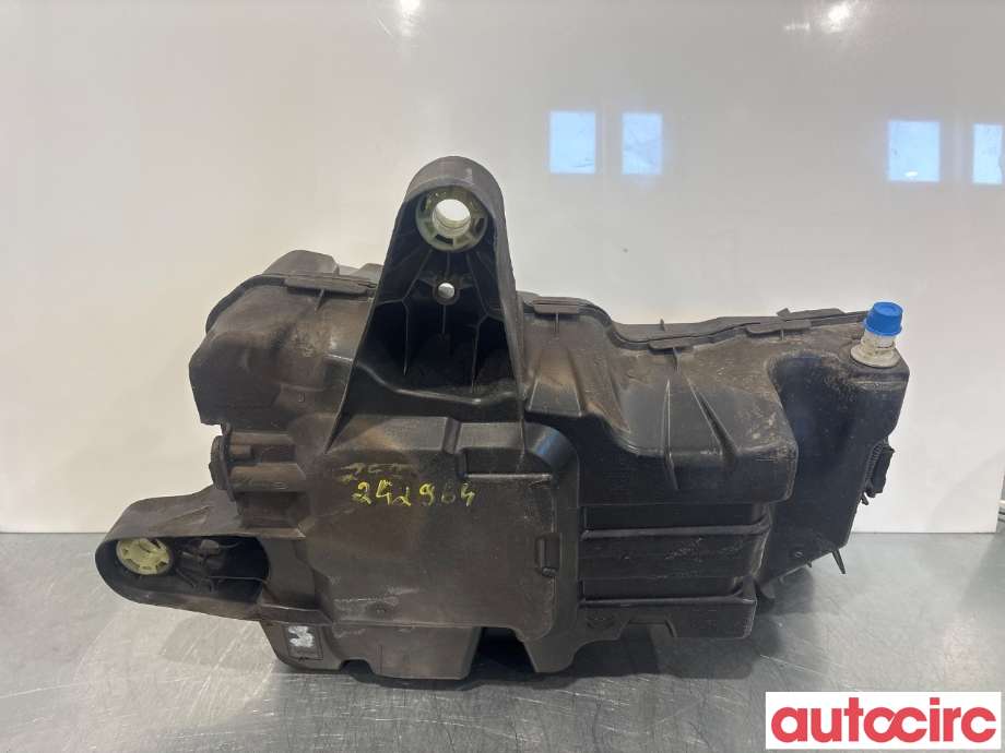 AdBlue tank til Peugeot Partner 2019-->> (Type III)  (PEUGEOT|9817601880|)