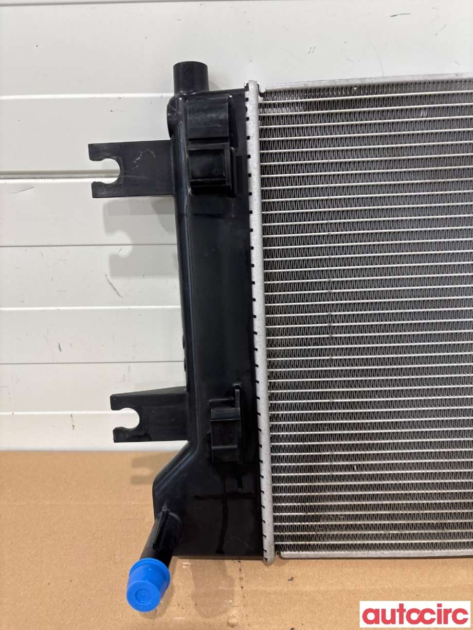 Radiator (automat gir) til Nissan Leaf 2018-->> (Type II)  (NISSAN|214105SH0A|)
