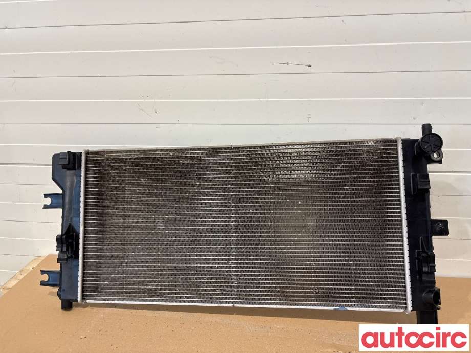 Radiator (automat gir) til Nissan Leaf 2018-->> (Type II)  (NISSAN|214105SH0A|)